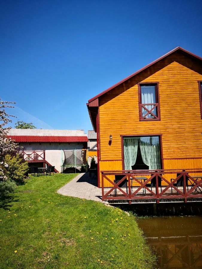 Hotel Viesu nams AMRAI Ventspils Exterior foto